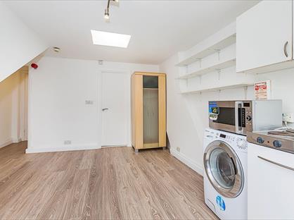 Studio Flat, Glenloch Road, NW3