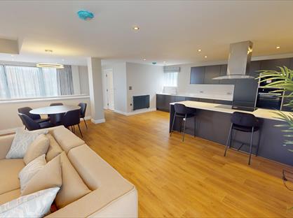 3 Bed Penthouse, Madison Square, L1