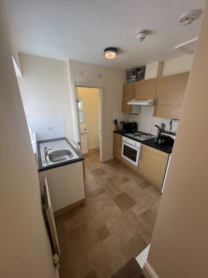 Additional image 8 of 2 Bed Flat, Colwick Road Nottingham, NG2, N1 7GU