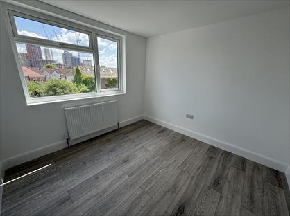 4 Bed Flat, Lewis Road, UB1