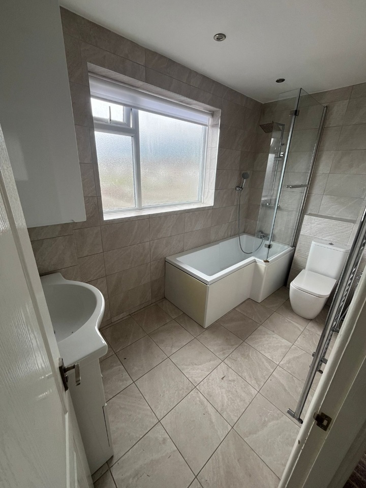 Swinton, Manchester 3 Bed Detached House, Lawnswood Park Road, M27