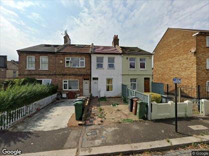 2 Bed Terraced House, Norfolk Road, E17
