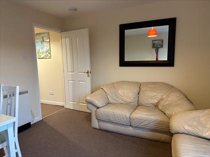 2 bed flat/apartment for rent in 2 Bed Flat, Queens Crescent, EH54