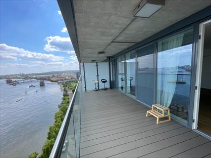 3 Bed Flat, Bessemer Place, SE10