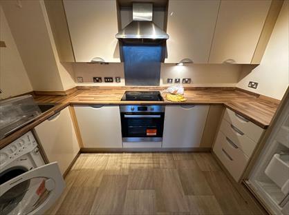 2 Bed Flat, Longleat Avenue, B15
