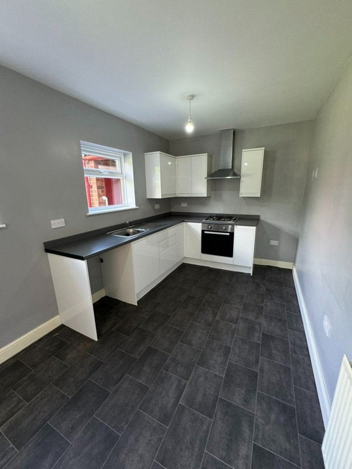 Crewe 3 Bed SemiDetached House, Marshfield Avenue, CW2 To Rent Now for £895.00 p/m