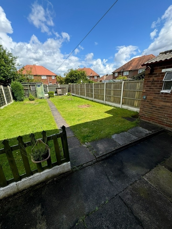 Crewe 3 Bed SemiDetached House, Marshfield Avenue, CW2 To Rent Now for £895.00 p/m