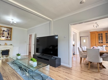 3 Bed Detached House, Townsend Road, TW15