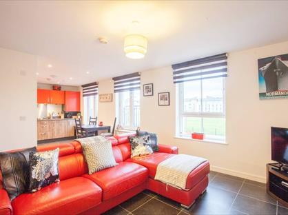 2 Bed Flat, Richmond Park Terrace, G5