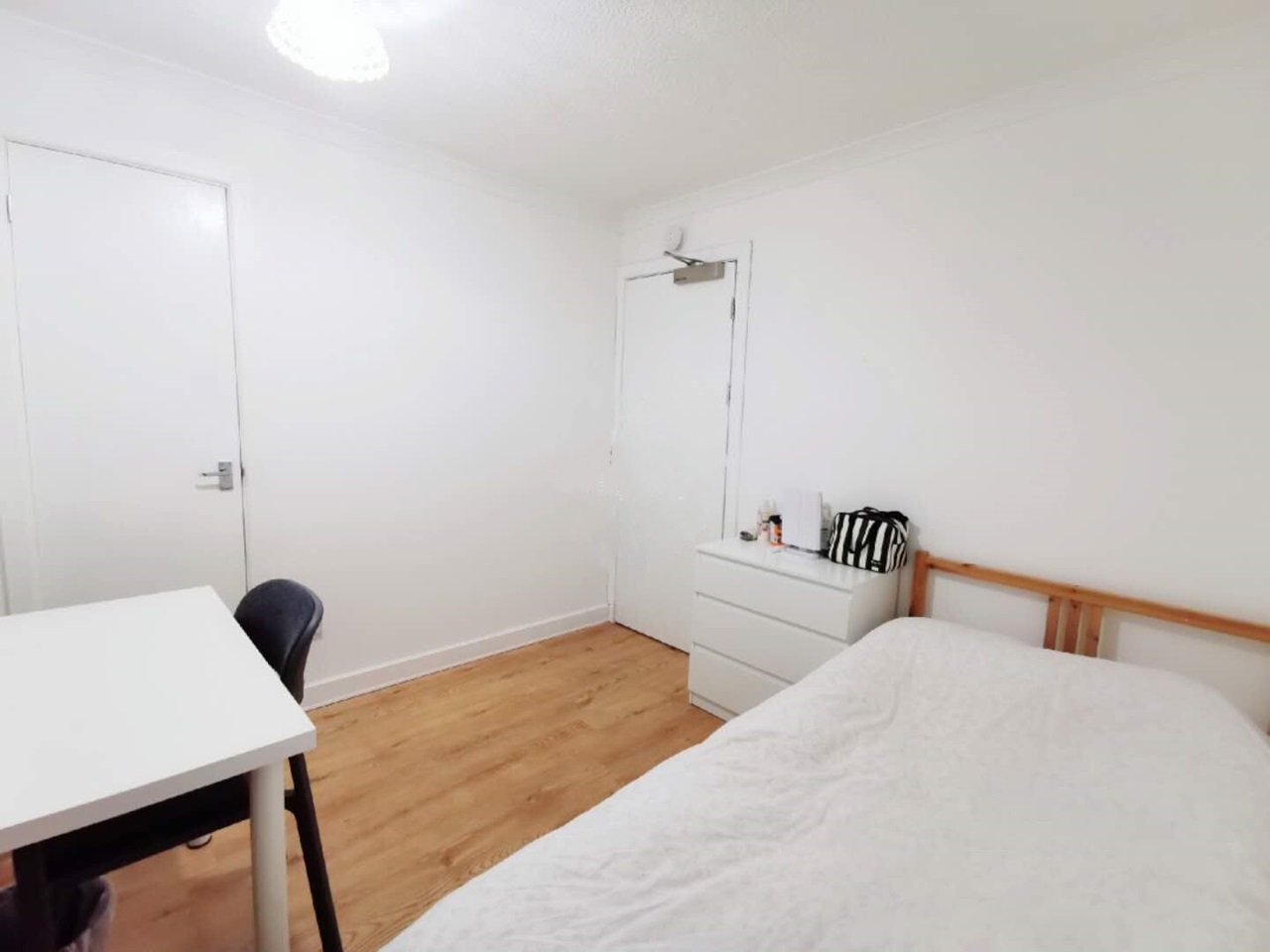 Glasgowgow - 3 Bed Flat, Glebe Court, G4 - To Rent Now for £1,750.00 p/m