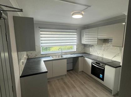 6 Bed Semi-Detached House, Jarrett Avenue, ME2