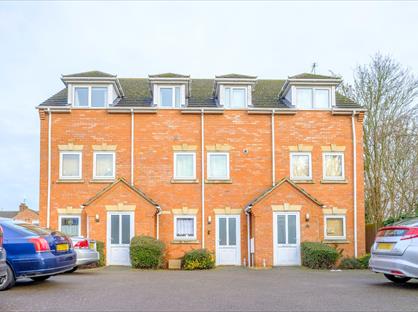 2 Bed Flat, Carey Street, NN16