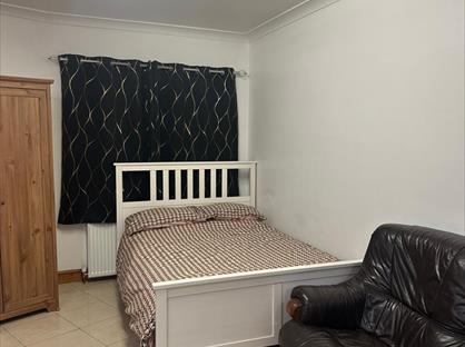 Studio Flat, Morland Gardens, UB1