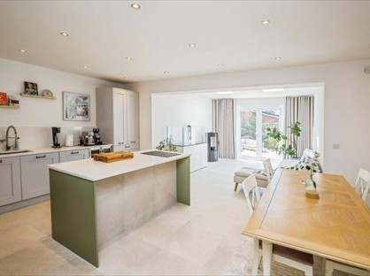 4 Bed Detached House, Rhodfa Gladstone, CH4