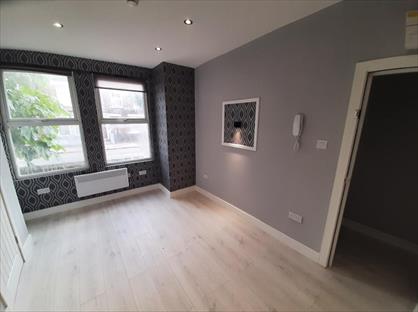 Studio Flat, Framfield Road, W7