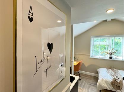 Room in a Shared House, Moorside Road, M27