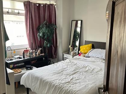 Room in a Shared House, Rookwood Avenue, KT3