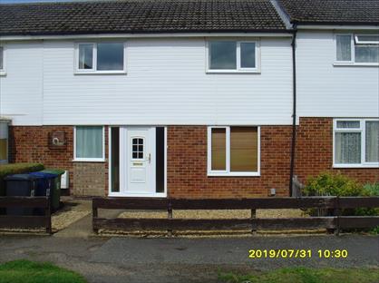 3 Bed Terraced House, Poplar Close, PE29