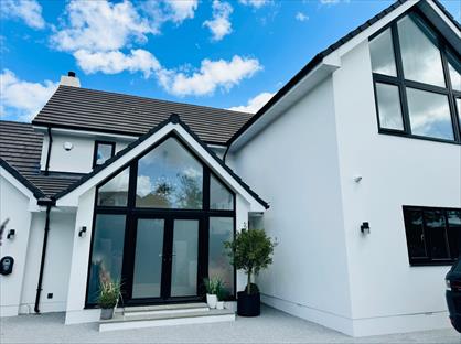 5 Bed Detached House, Mead Road, TQ2