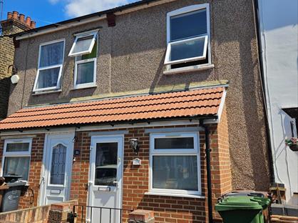 2 Bed Terraced House, Sparsholt Road, IG11