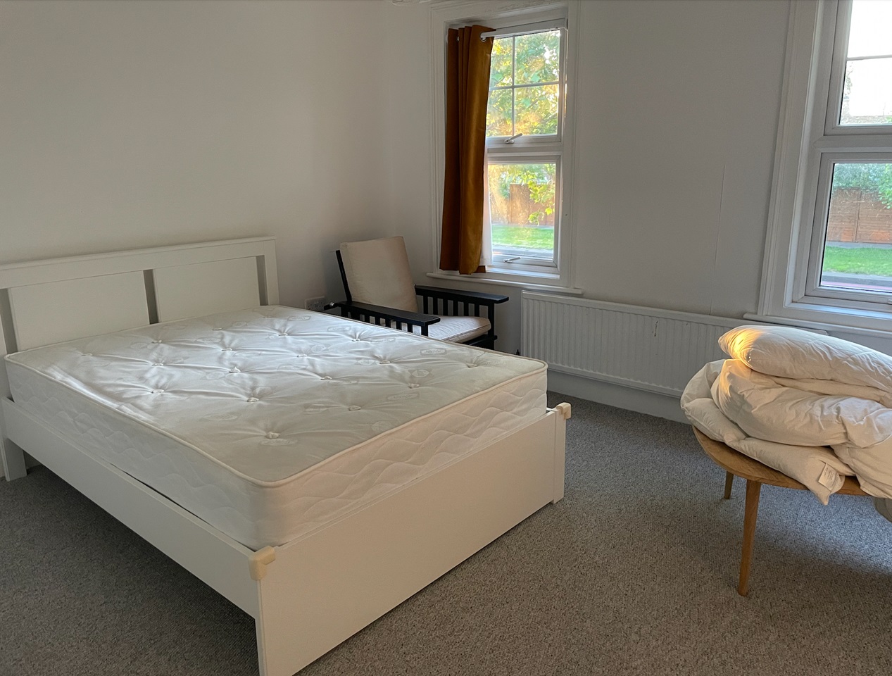 St Margaret Room in a Shared House, Chertsey Road, TW1 To Rent Now