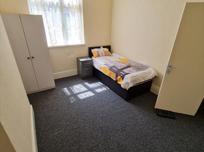 Room in a Shared House, Hampton Road, B23