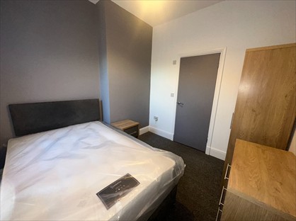 Room in a Shared House, Lovely Lane, WA5