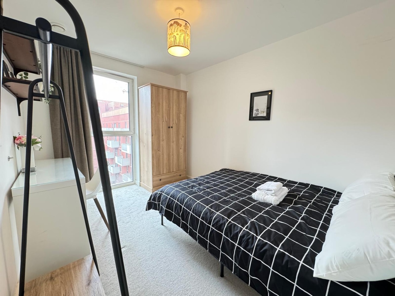 London 2 Bed Flat, Zeller House, E20 To Rent Now for £2,500.00 p/m