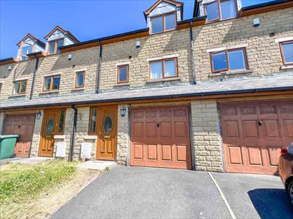 3 Bed Terraced House, Shawclough Mews, BB4