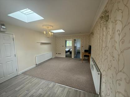 1 Bed Flat, High Street, B14