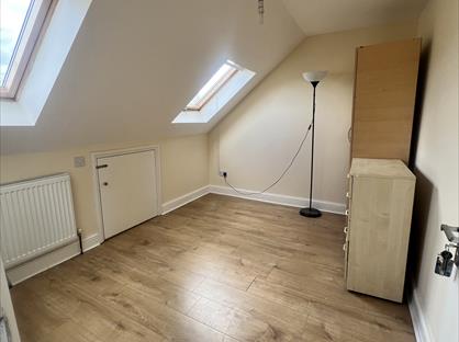 Room in a Shared Flat, Wood Street, E17