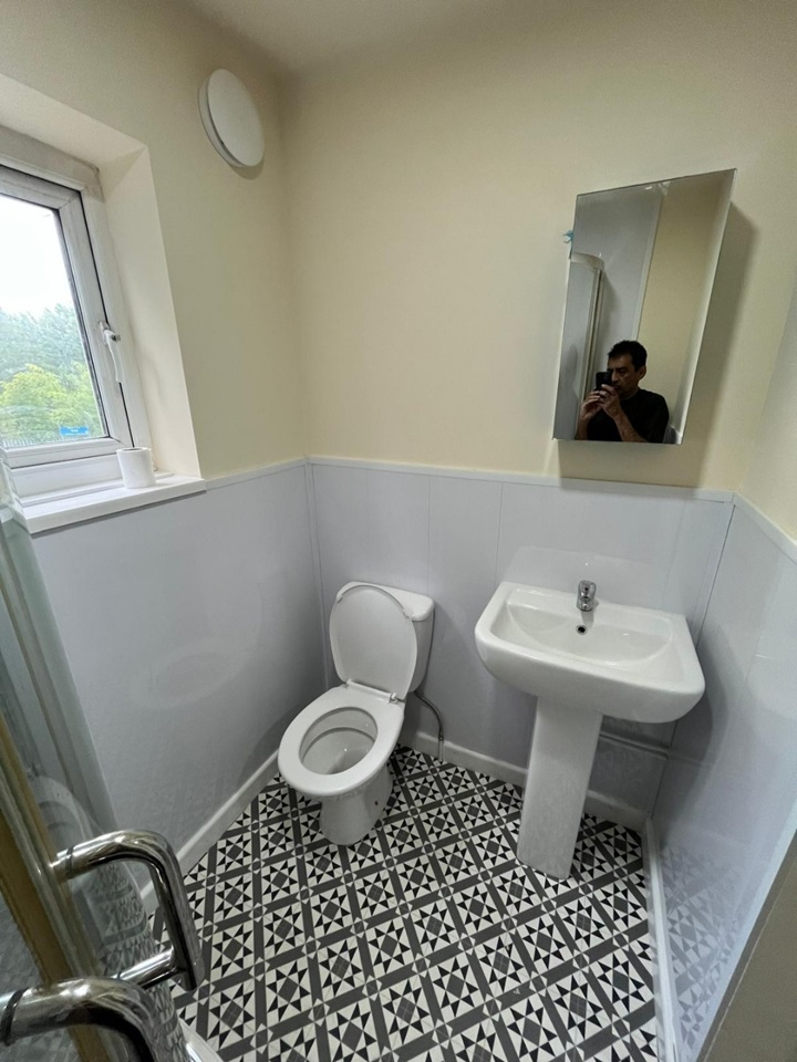 Manchester Studio Flat, Stockport Road, M19 To Rent Now for £600.00 p/m