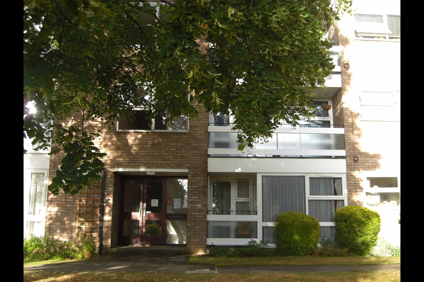 London 1 Bed Flat, Sunningdale, W13 To Rent Now for £1,600.00 p/m