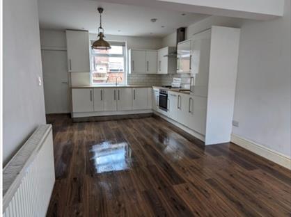 2 Bed Terraced House, Kingsmill Avenue, M19