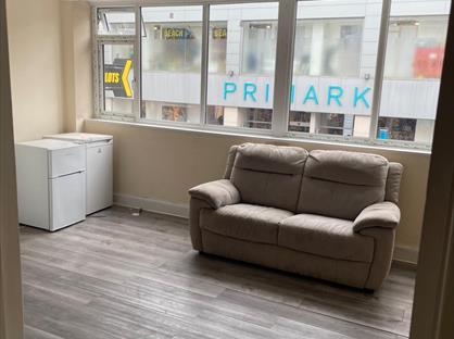 Studio Flat, High Street, TW3