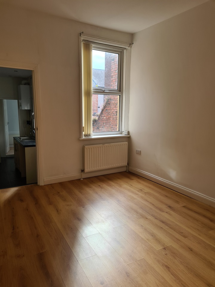 Gateshead 2 Bed Flat, Rodsley Avenue, NE8 To Rent Now for £675.00 p/m