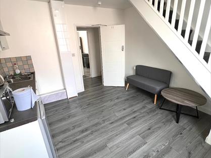 Bedsit, St. Stephens Road, B29