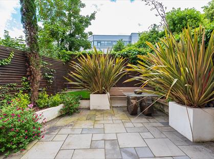 2 Bed Flat, Gauden Road, SW4