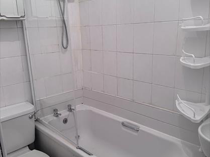 3 Bed Flat, West End Park Street, G3