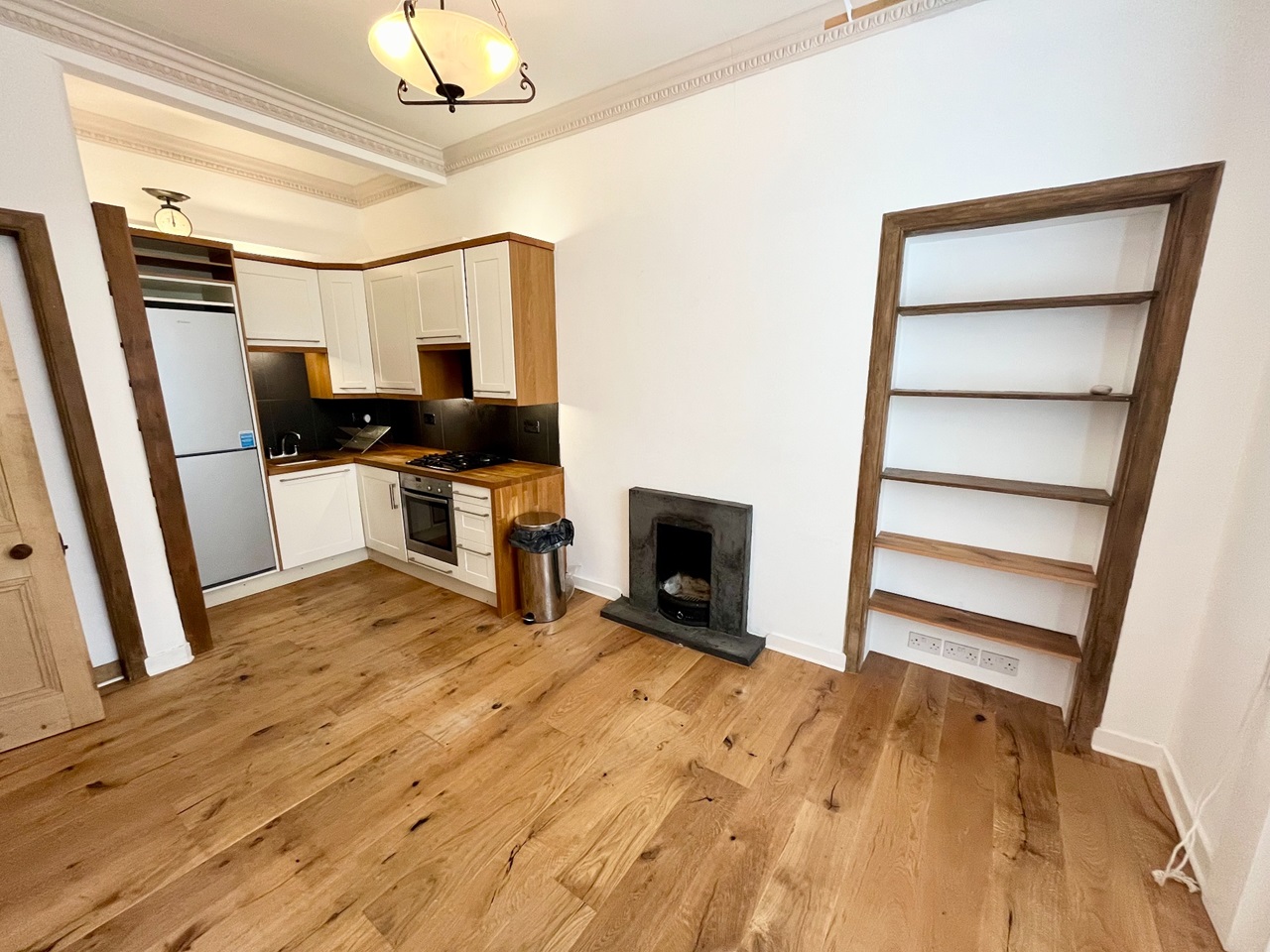 2 Bed Flat, Livingstone Place, EH9