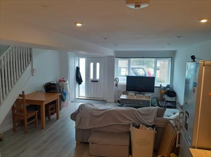 2 Bed Maisonette, Chyngton Road, BN25