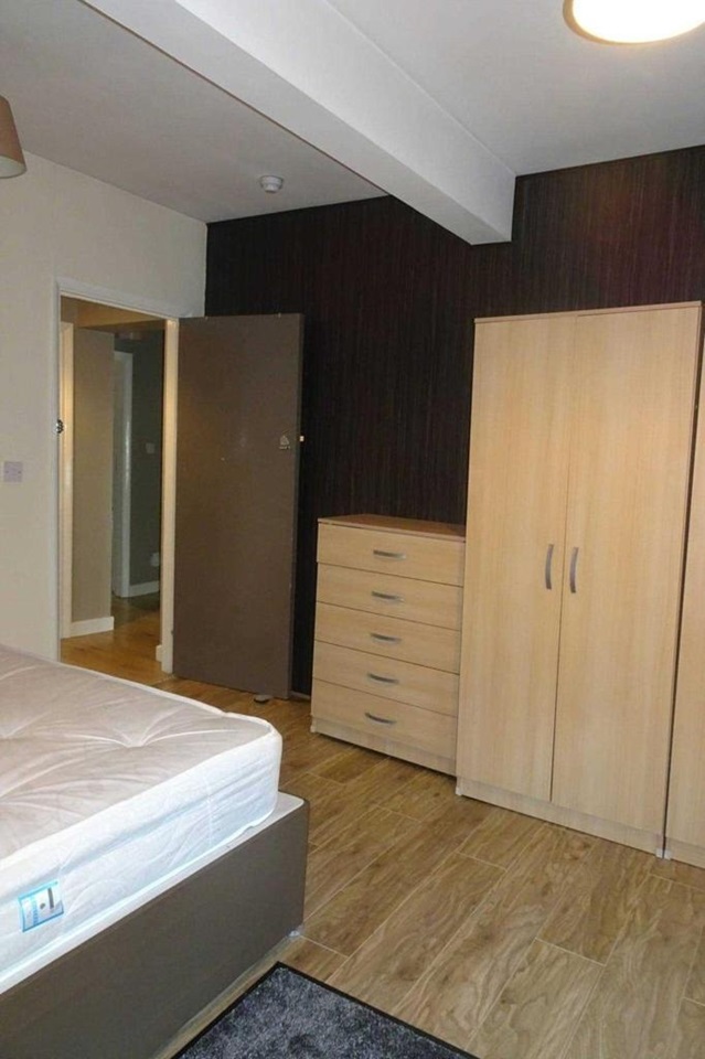 Leicester 4 Bed Flat, Braunstone Gate, LE3 To Rent Now for £1,500.