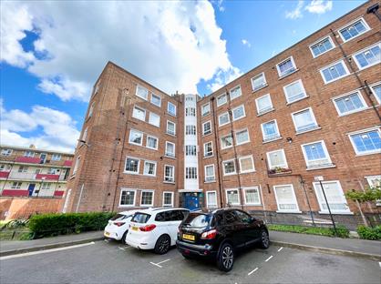 2 Bed Flat, Banister House, E9