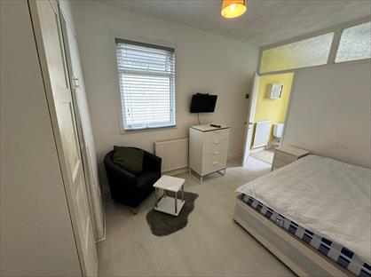 Room in a Shared House, Pains Road, PO5