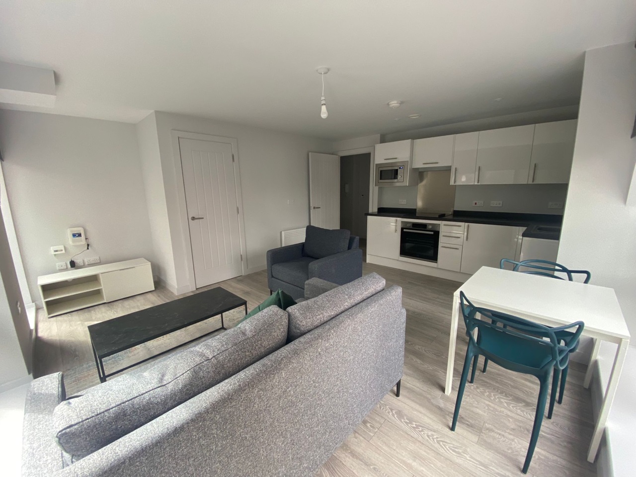 1 Bed Flat, Neptune Place, L8 photo 2
