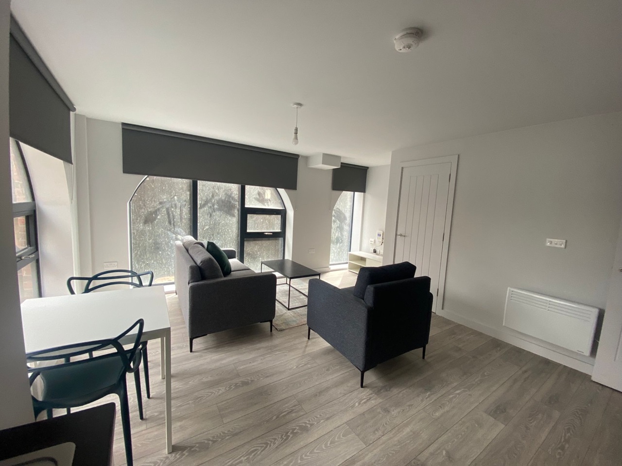 1 Bed Flat, Neptune Place, L8 photo 5
