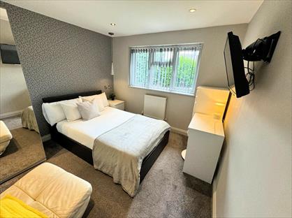 Room in a Shared House, Cornyx Lane, B91