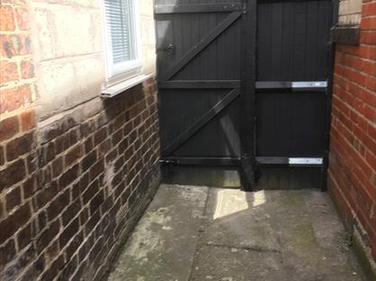 1 Bed Flat, Trentham Road, ST3