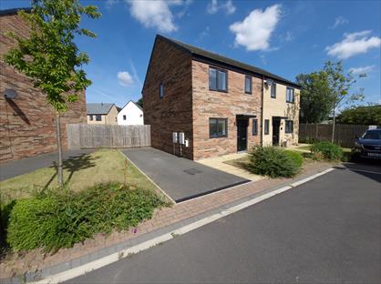 3 Bed Semi-Detached House, Chester Drive, DN4