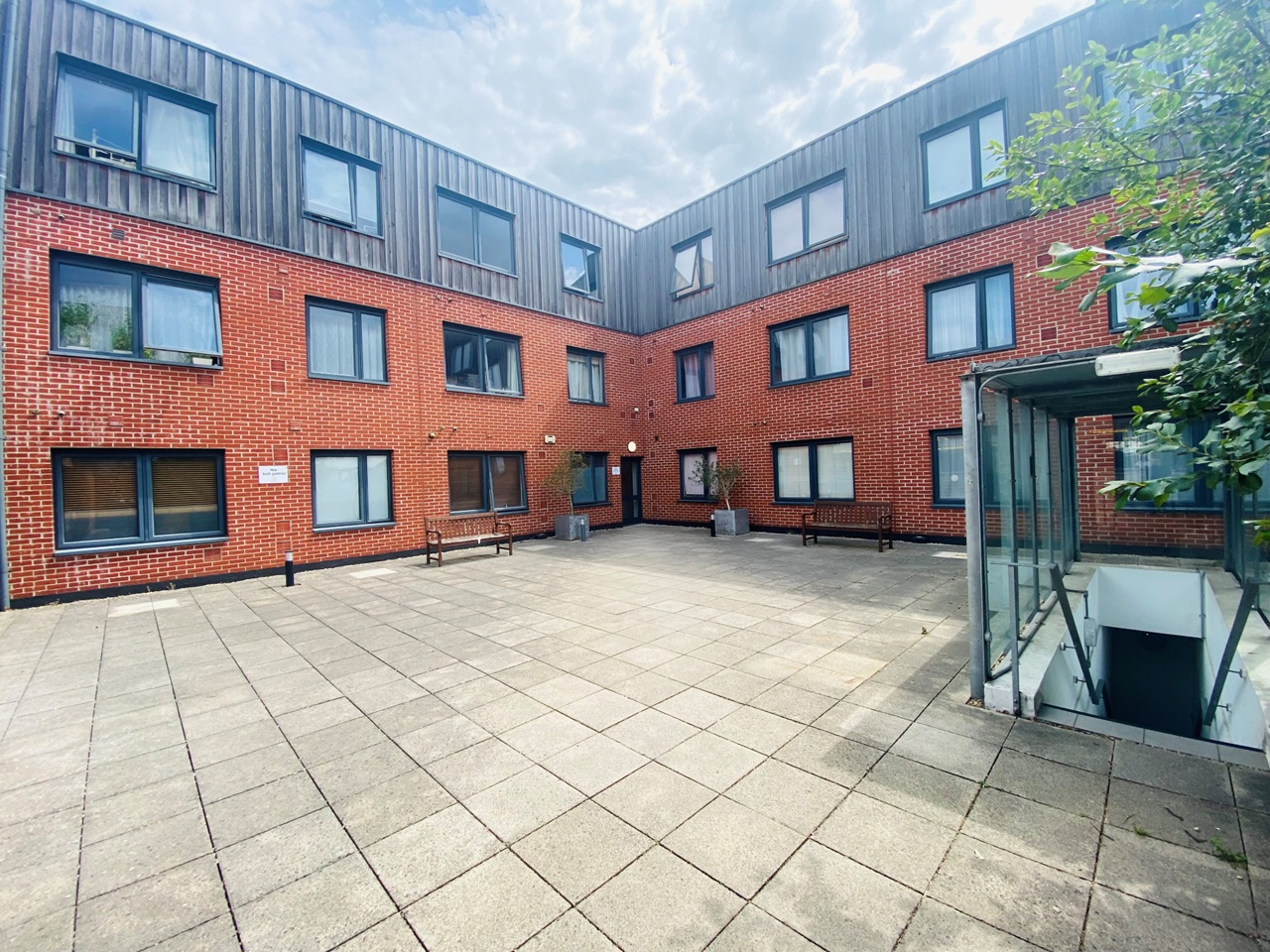 Ruislip 1 Bed Flat, Windmill Court, HA4 To Rent Now for £1,350.00 p/m